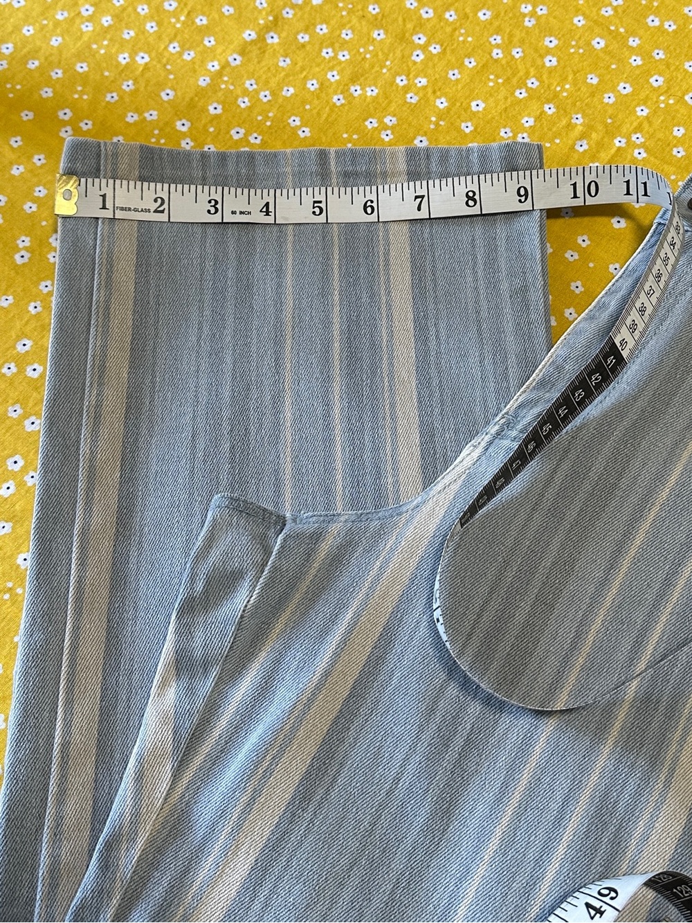 Vintage - New York & Company Light Blue / Ivory wide leg Jeans ๐ - Picture 12 of 15